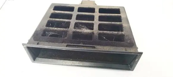 Glove box