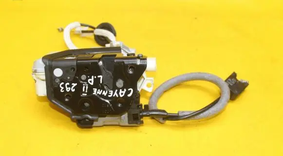 Porsche Cayenne (92A) Front door lock 8J1837015A