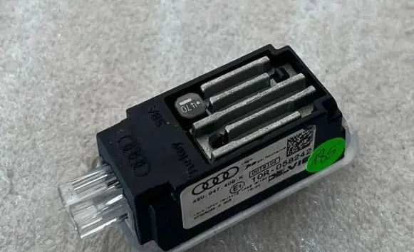 Audi RS6 Front door interior light 4S0947409K