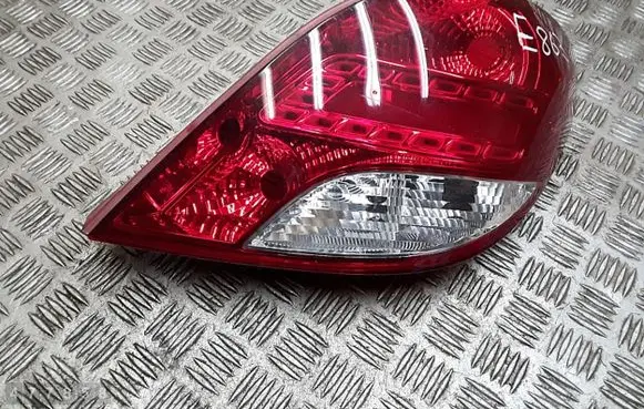 Peugeot 207 Rear/tail lights 9686565980