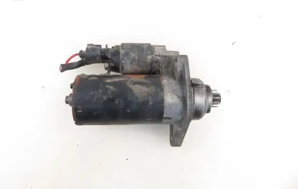 Volkswagen PASSAT B6 Starter motor 