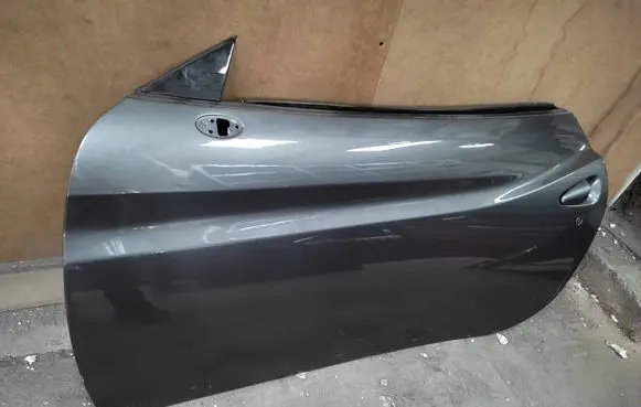Door (2 Door Coupe)