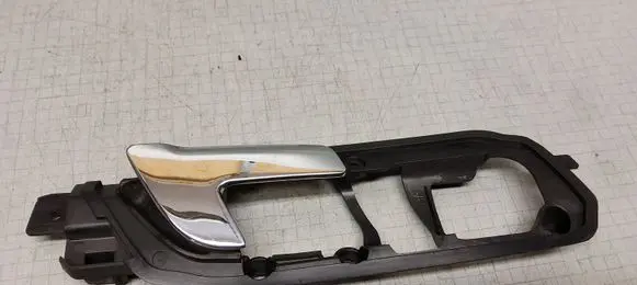Volkswagen Polo IV 9N3 Front door interior handle 6Q0837174E