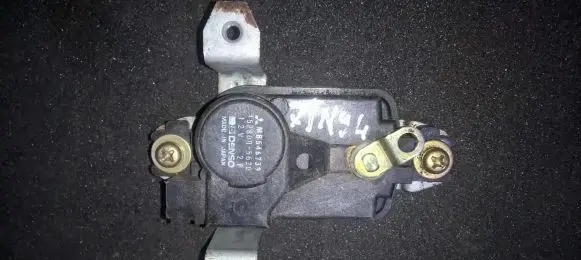 Mitsubishi Sigma Central locking motor mb546739 152800-5620