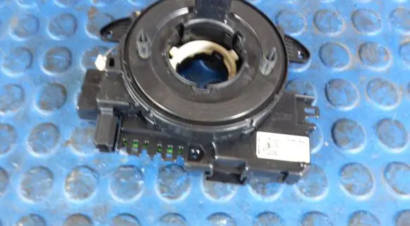 Volkswagen Jetta VI Airbag slip ring squib (SRS ring) CART5K0953569 5K0953569 06072011