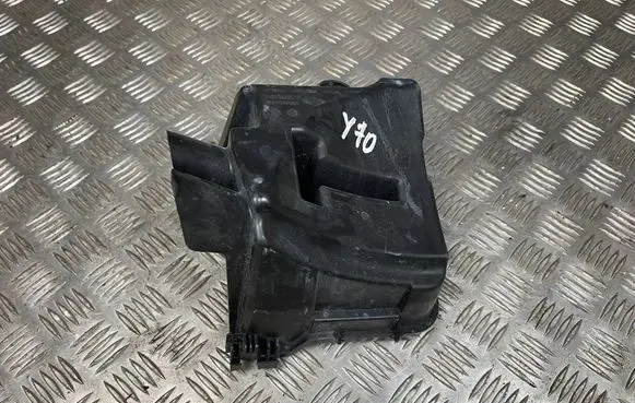 Renault Clio IV Fuse box cover 243804185R