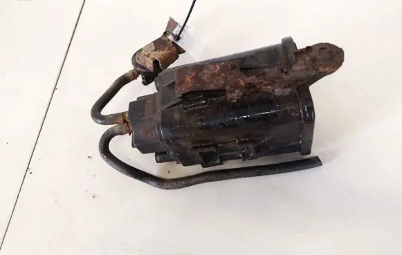 Active carbon filter fuel vapour canister