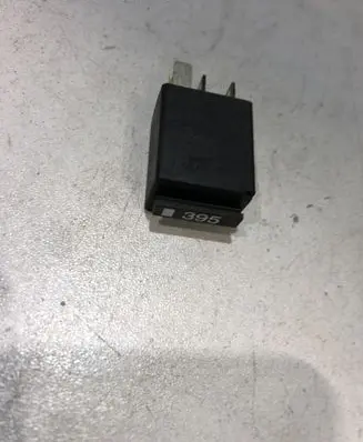 Audi A4 S4 B7 8E 8H Other relay 8Z0951253