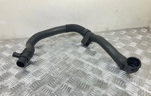 Volkswagen Tiguan Engine coolant pipe/hose 5N0122291A