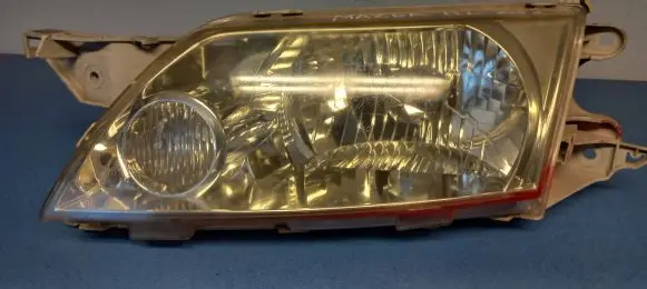 Mazda Premacy Headlight/headlamp P1989
