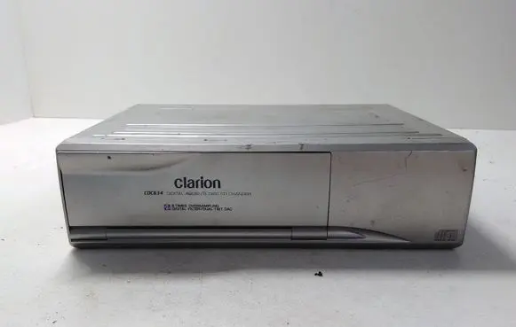 Mitsubishi Pajero CD/DVD changer CDC634