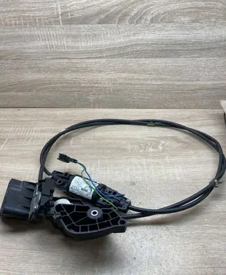 Mercedes-Benz E W211 Curtain motor A2118203942