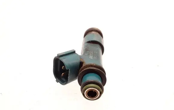Mazda 2 Fuel injector 2975000460