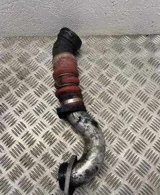 BMW 7 E65 E66 Intercooler hose/pipe 7796302 7796301