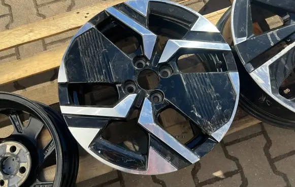 Peugeot 2008 II R17 alloy rim 9849269080
