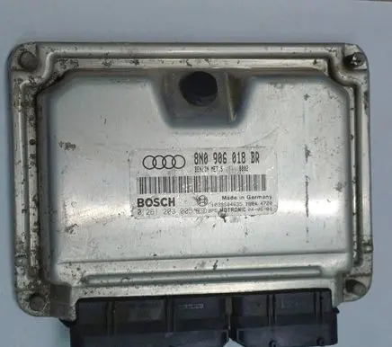 Audi TT Mk1 Engine control unit/module 8N0906018BR 0261208005 ME75