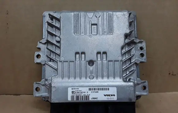 Volvo S60 Engine control unit/module S180134102D 180134102D 827009530
