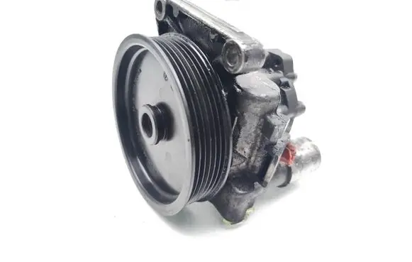 Mercedes-Benz C W204 Power steering pump A0064661501 7693900509