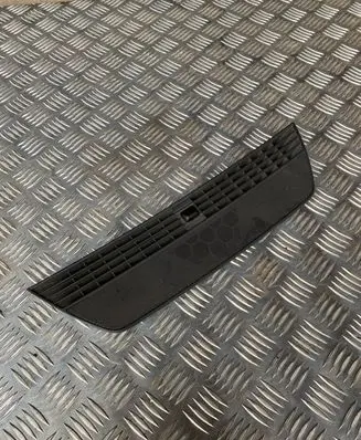 Dash center speaker trim cover