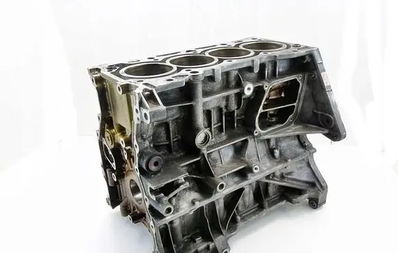 Mazda 6 Engine block PEDD10382