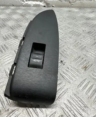 Toyota Prius (XW30) Electric window control switch 7423147110