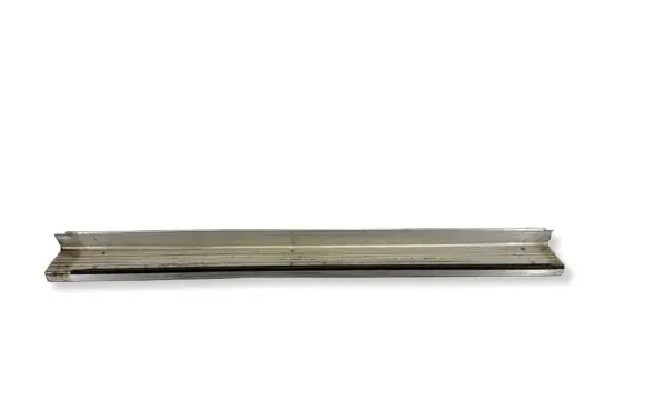 Toyota Land Cruiser (HDJ90) Sill 