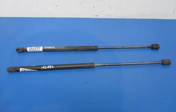 Ford Escort Shock absorber/damper mounting bracket 
