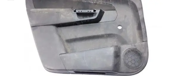 Opel Zafira B Front door card panel trim 13223178