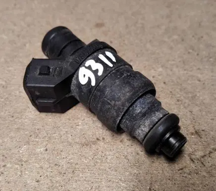 Audi A6 S6 C5 4B Fuel injector 078133551AC