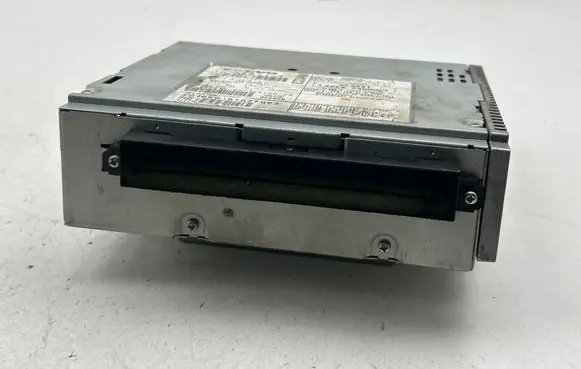 Volvo S40 Radio/CD/DVD/GPS head unit 307523711 51077063 347465D