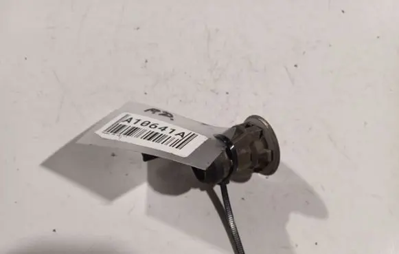 Peugeot 206 Front door lock (next to the handle) 