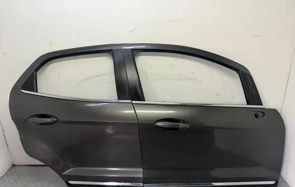 Ford Ecosport Front door