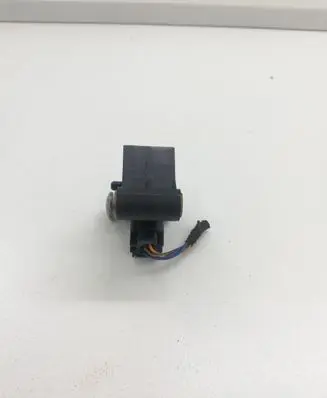 BMW 5 E60 E61 Airbag deployment crash/impact sensor 6977398