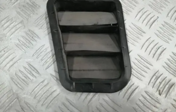 Hyundai Kona I Quarter panel pressure vent 9751017000