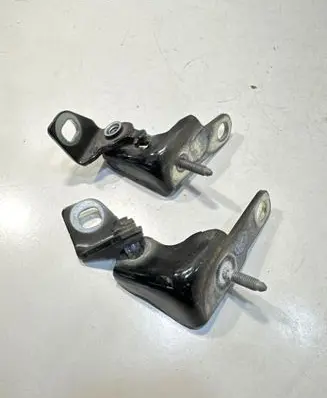 Ford Focus Front door upper hinge H1BBA22811AD H1BBA22801AD