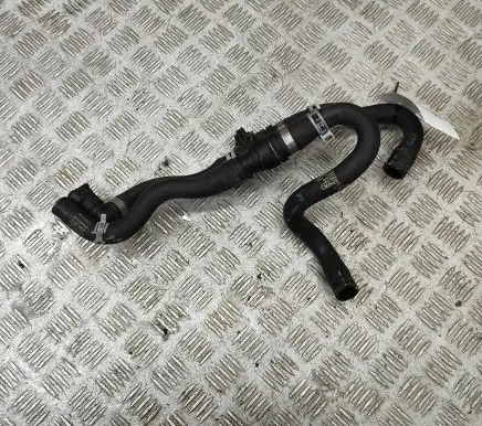 Volvo XC40 Engine coolant pipe/hose 32252121 32222088
