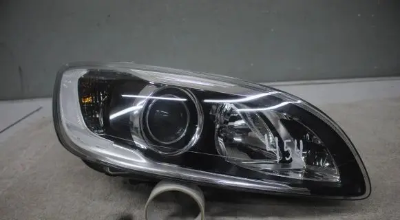 Volvo S60 Headlight/headlamp 31420262 89908940 SA60AB