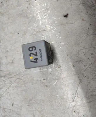 Skoda Fabia Mk1 (6Y) Other relay 1J0906381