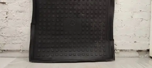 Mercedes-Benz GLE (W166 - C292) Rubber trunk/boot mat liner A1668140100