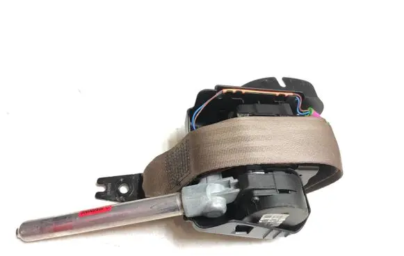 Volvo V70 Middle seatbelt (rear) 39859412
