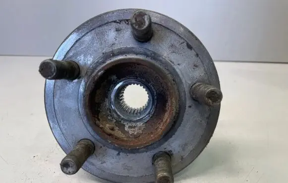Chrysler 300 - 300C Rear wheel bearing hub 