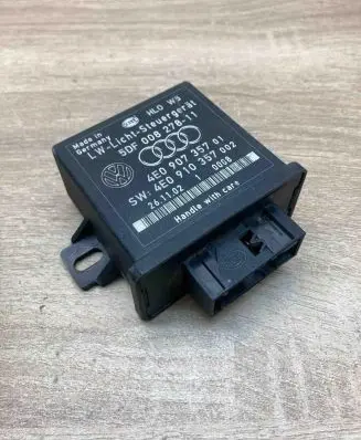 Audi A8 S8 D3 4E Light module LCM 4E0907357 4E0910357 Used
