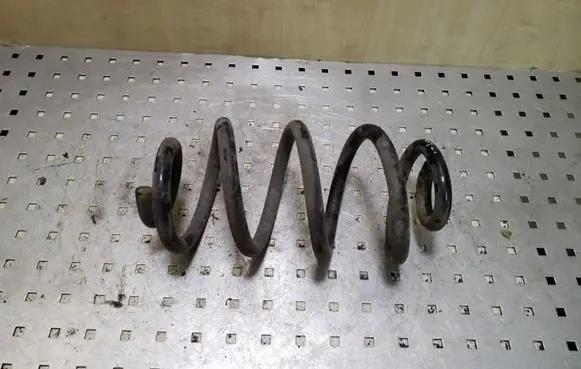Nissan Qashqai+2 Rear coil spring