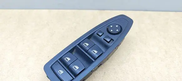 BMW 1 F20 F21 Electric window control switch 9208111