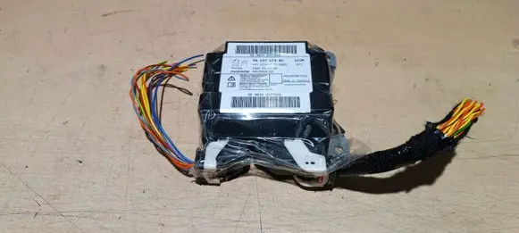 Peugeot 208 II Airbag control unit/module 9823741380