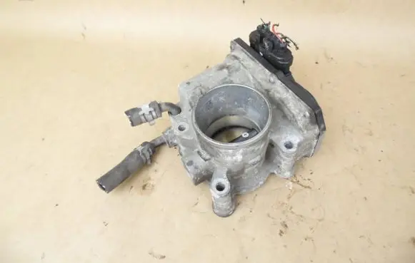 Mitsubishi Colt CZ3 Throttle valve MN195709 00533 08T309
