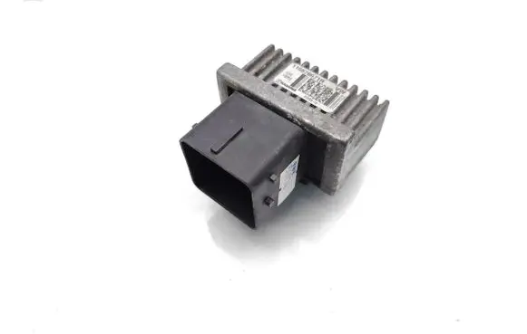 Renault Master III Glow plug pre-heat relay 110678071R