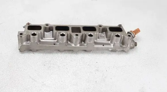 Volkswagen PASSAT B7 Intake manifold GK284AHB 06J906051D