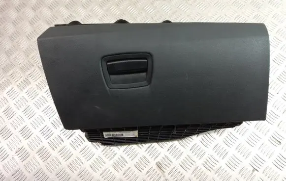 BMW 5 F10 F11 Glove box set 9173907