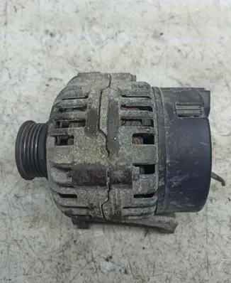 Audi A4 S4 B5 8D Generator/alternator 0123310022